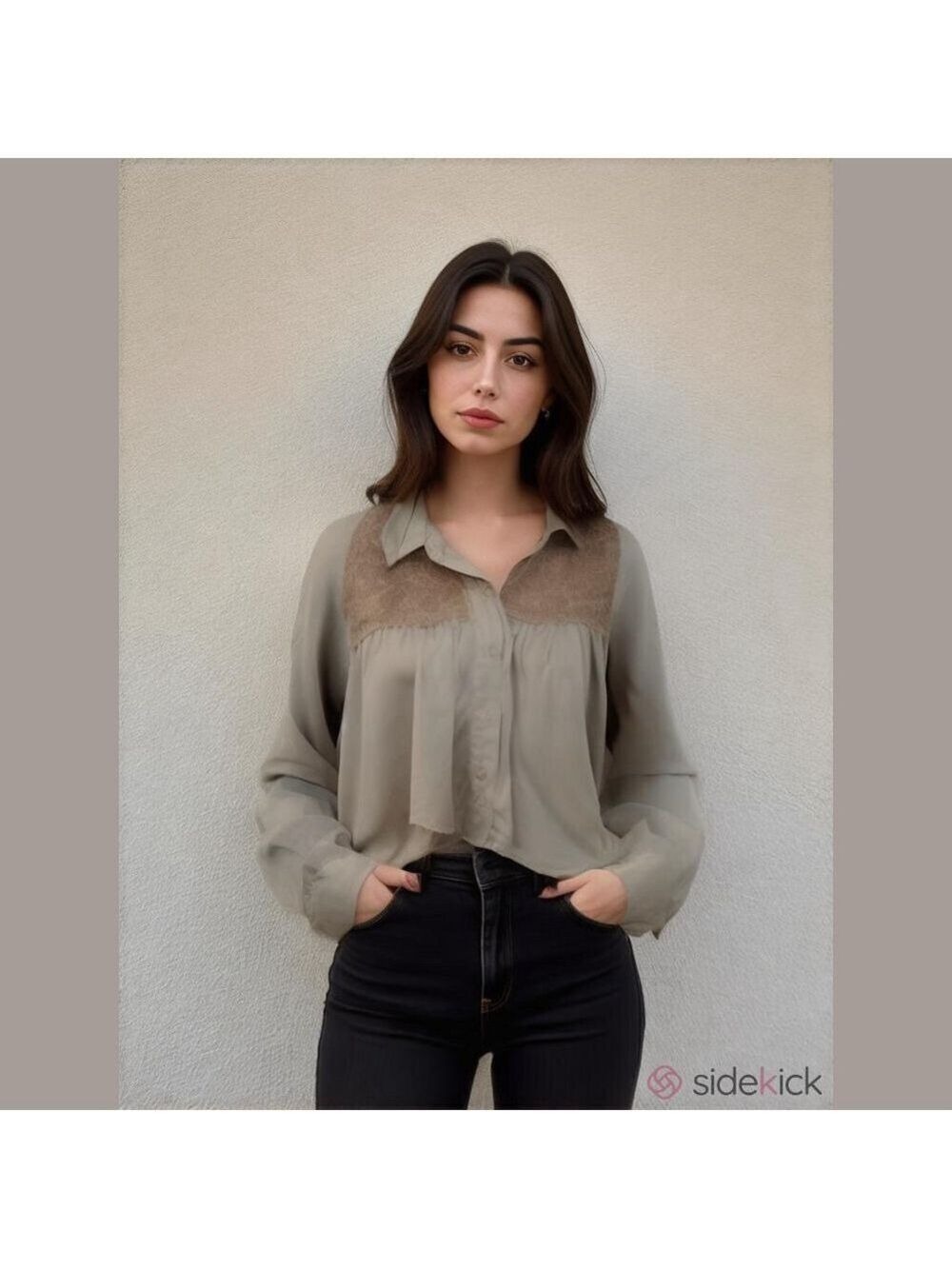 Urban Outfitters Callie cropped blouse with lace and long sleeves. Beige. Size S